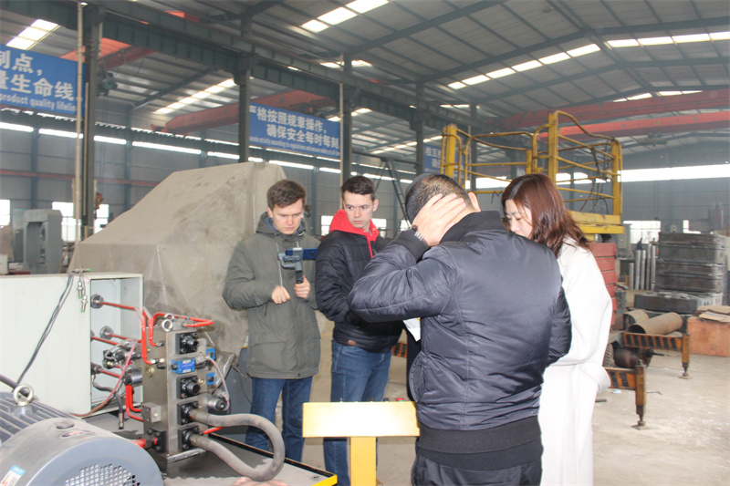 俄罗斯顾客来访