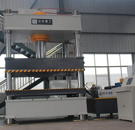 四柱液压机为什么相对其他更能安全的操作