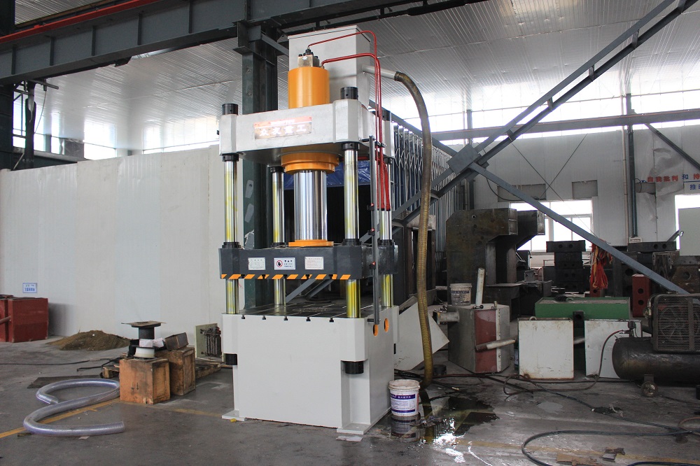 200吨三梁四柱液压机  200T金属成型油压机