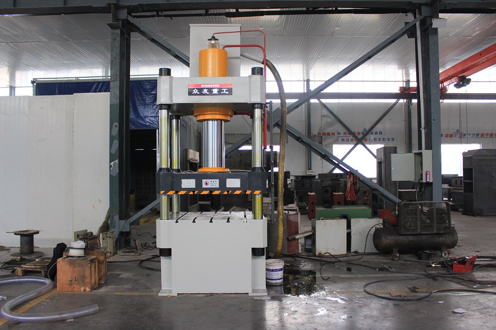 200吨三梁四柱液压机  200T金属成型油压机