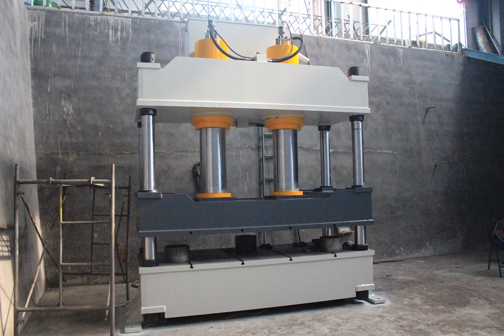 500吨双缸液压机 500T三梁四柱液压机