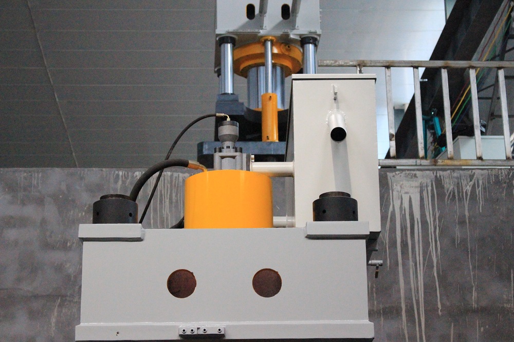 500吨双缸液压机 500T三梁四柱液压机