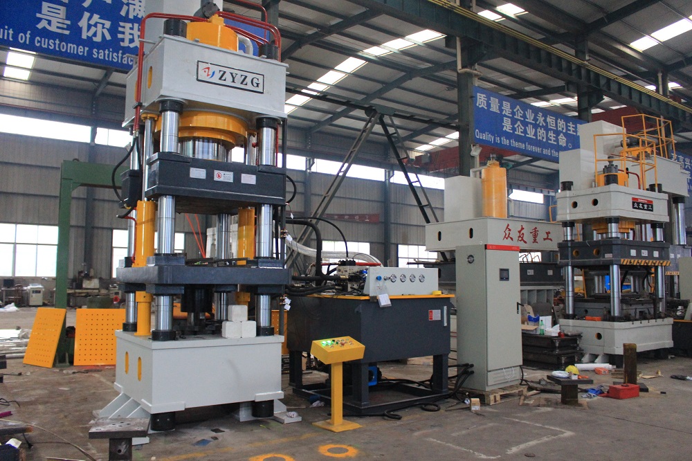 630吨牛羊舔砖液压机_630T盐砖机