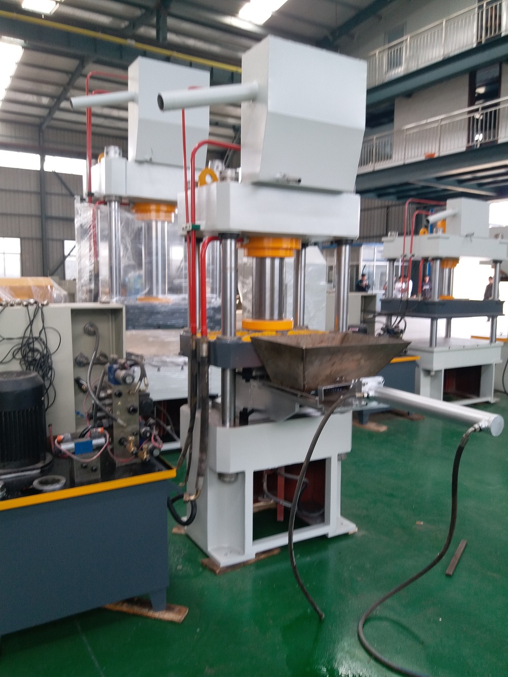 100吨三梁四柱压药片液压机 100T粉末成型油压机