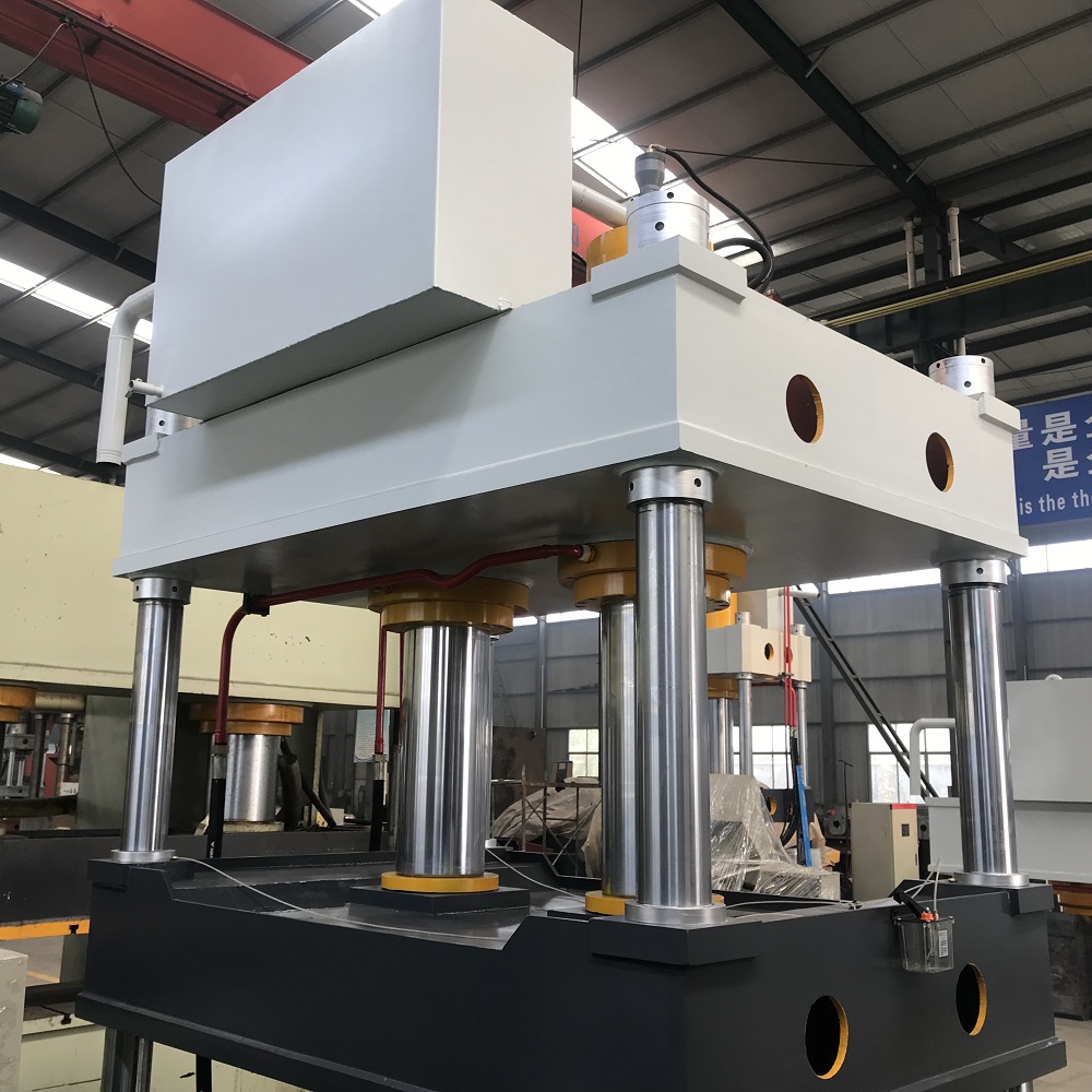 400吨双缸三梁四柱大台面液压机