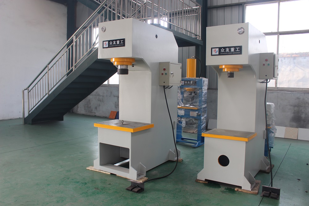 100吨单臂液压机 100T单柱油压机