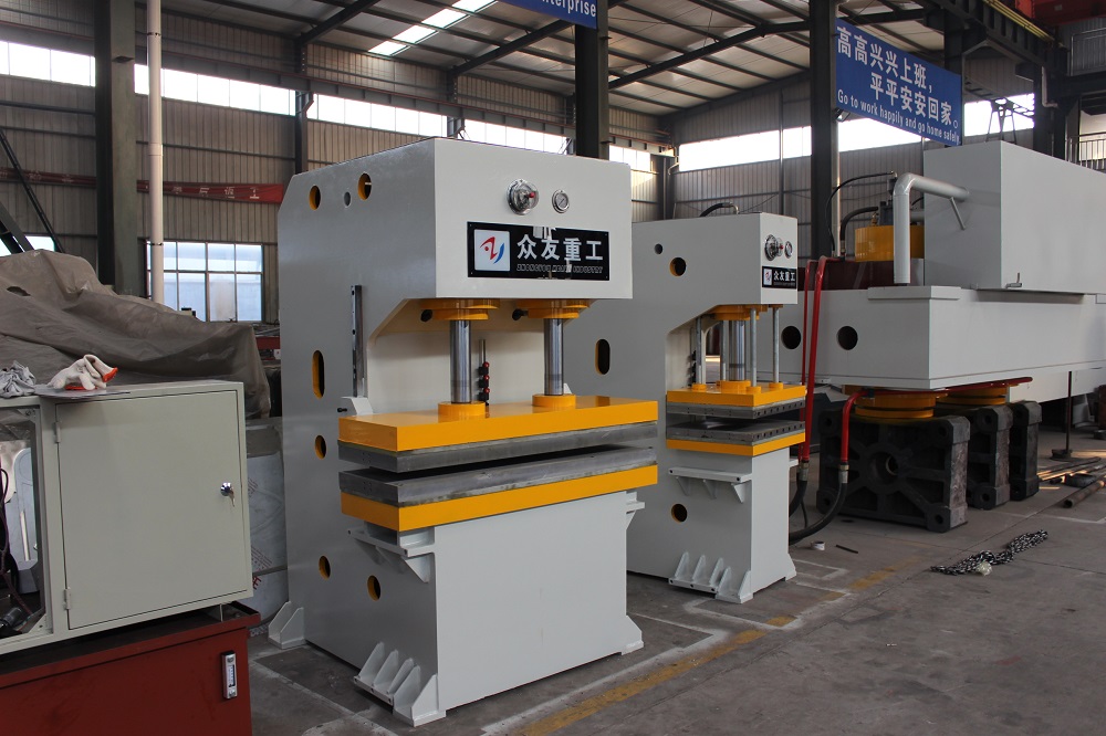 单臂双缸液压机定做型带加热