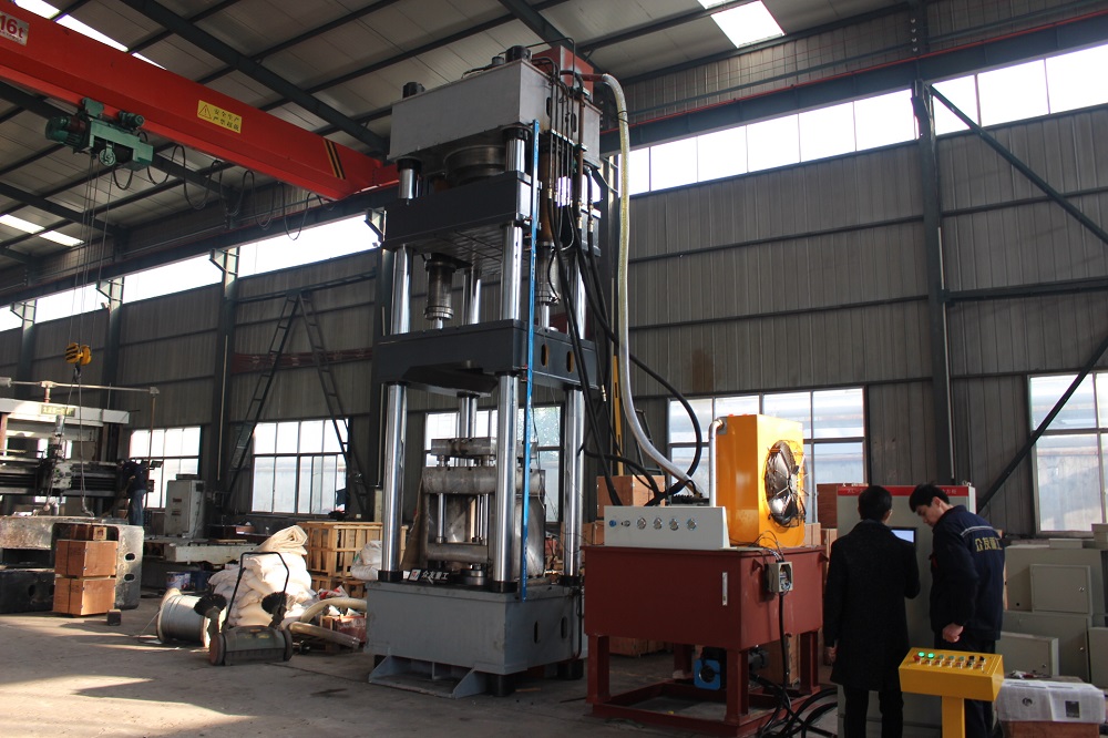 630T粉末成型压匣砵四柱液压机