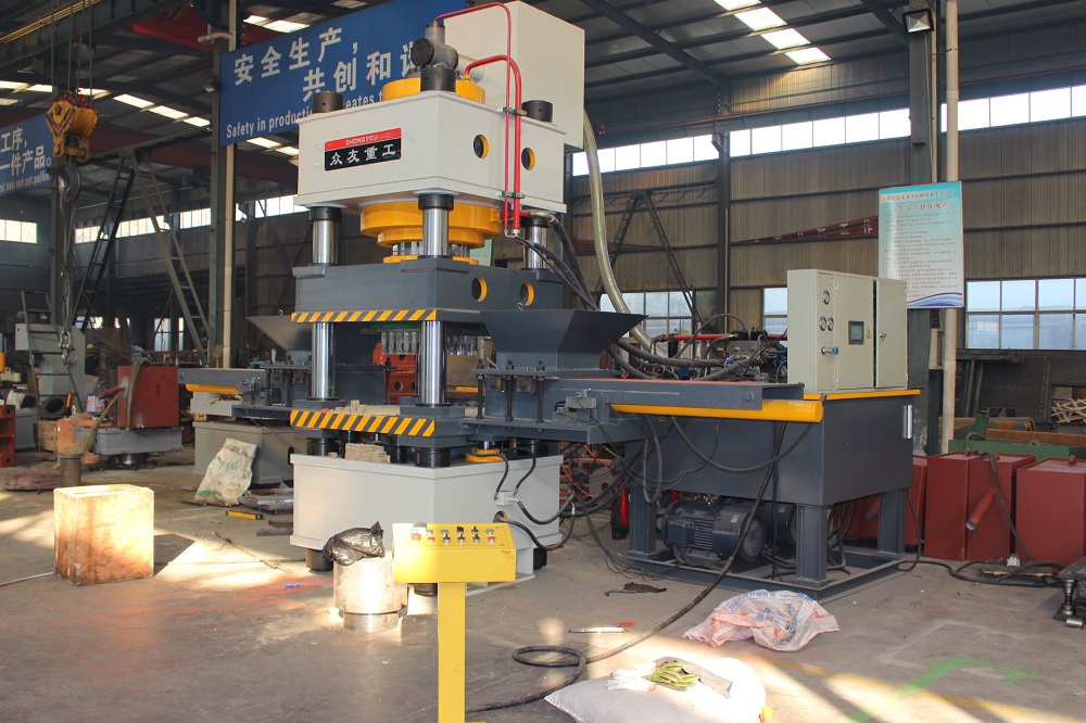 630T双色鱼饵压块成型液压机