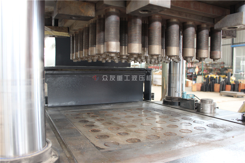 315吨鱼饵压块液压机 315T粉末成型油压机