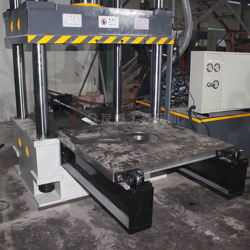 200吨移动工作台液压机 200T拉伸成型四柱油压机