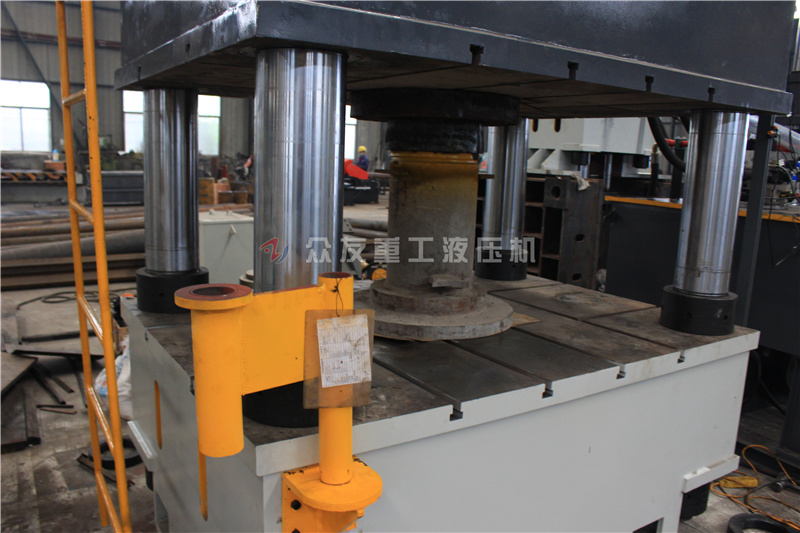 630吨金属拉伸成型液压机 630T四柱油压机